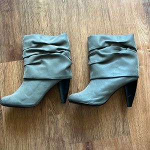 Gray Icora booties size 9